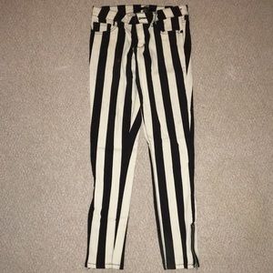 FOREVER 21 black & white pinstripe pants